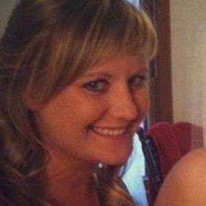 Meet your Posher, Claire